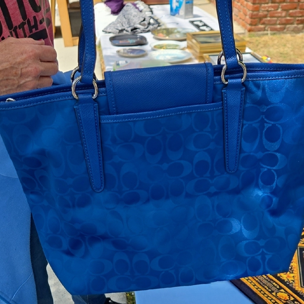 Coach Royal Blue Signature Jacquard Tote - Picture 3 of 7